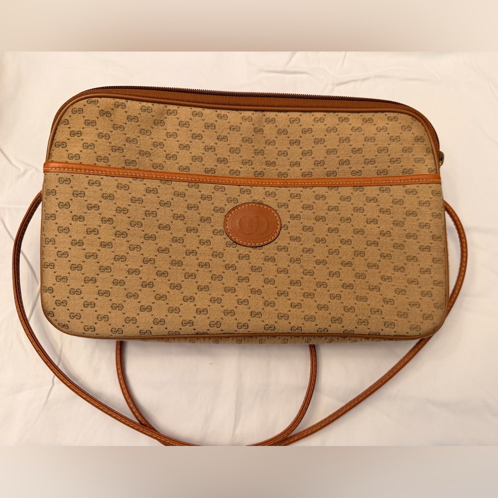 Gucci Beige and Brown Logo Shoulder Bag